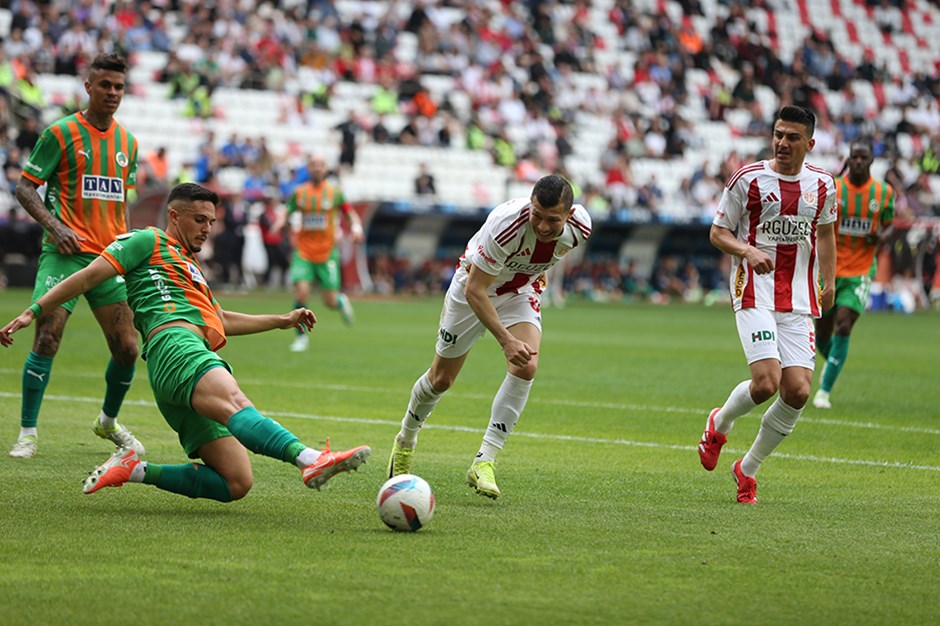 Akdeniz derbisi Antalyaspor'un